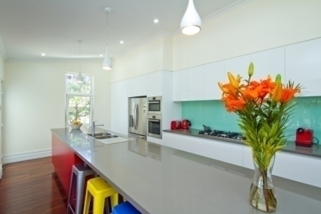 bounce glass splashback