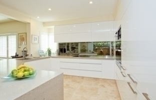 ultimate glass kitchen splashbacks